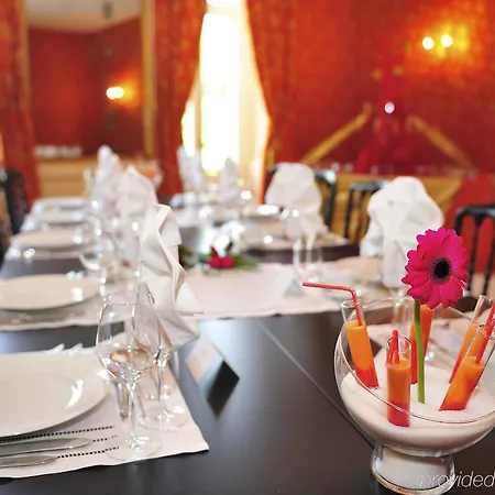 Hotel Le Domaine Chateau Du Faucon