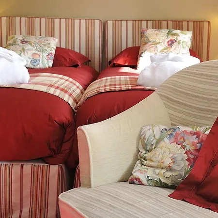 Hotel Le Domaine Chateau Du Faucon