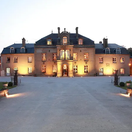 Le Domaine Chateau Du Faucon