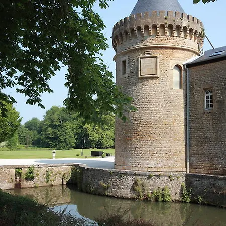 Le Domaine Chateau Du Faucon Hotel 4*